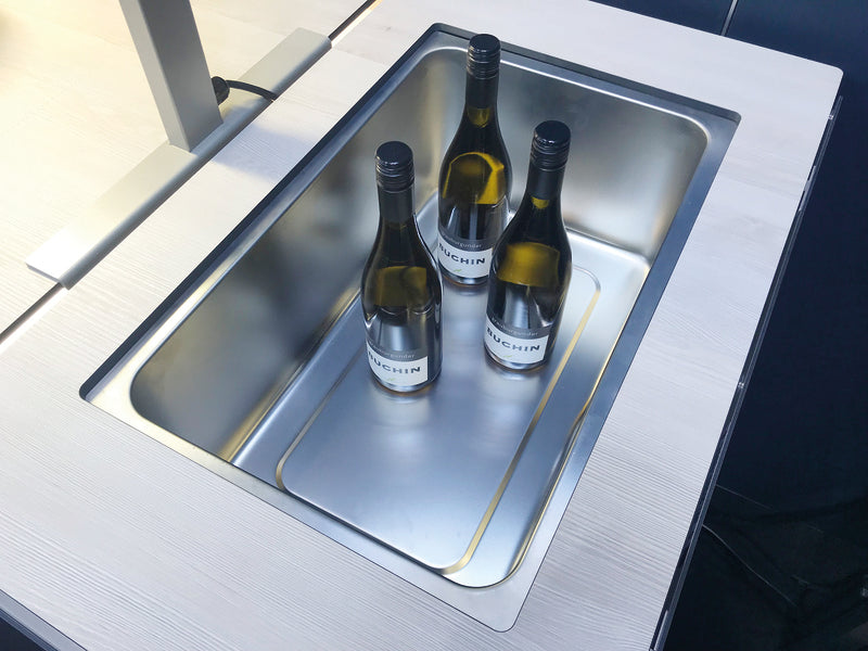 Ice Well Set 22.4" x 14.4" x 10.2" Stage by Venta